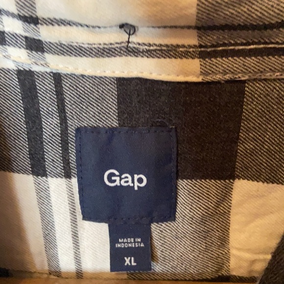 2/$20 Gap plaid cotton flannel shirt - Picture 2 of 5
